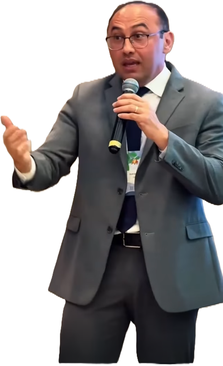 Professor Gleydson Gadelha em palestra
